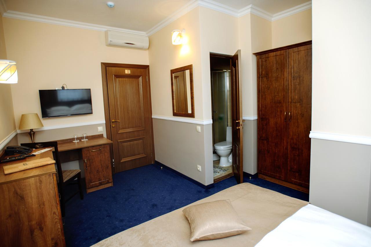 Astoria Hotel Chisinau Luaran gambar