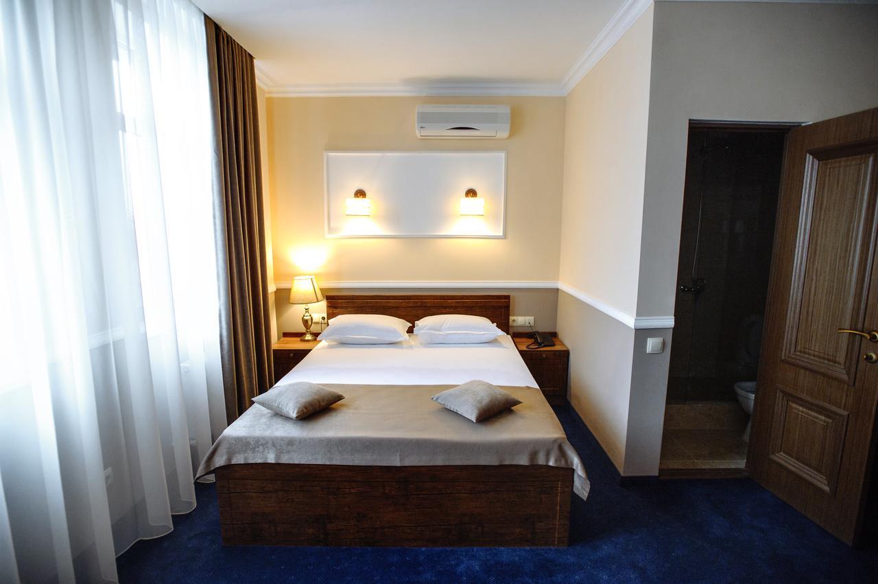 Astoria Hotel Chisinau Luaran gambar