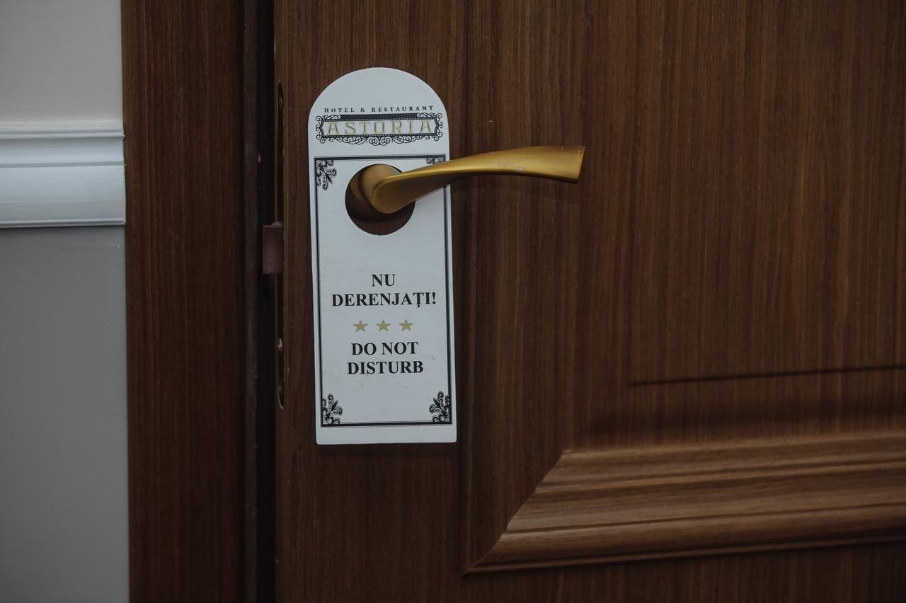 Astoria Hotel Chisinau Luaran gambar