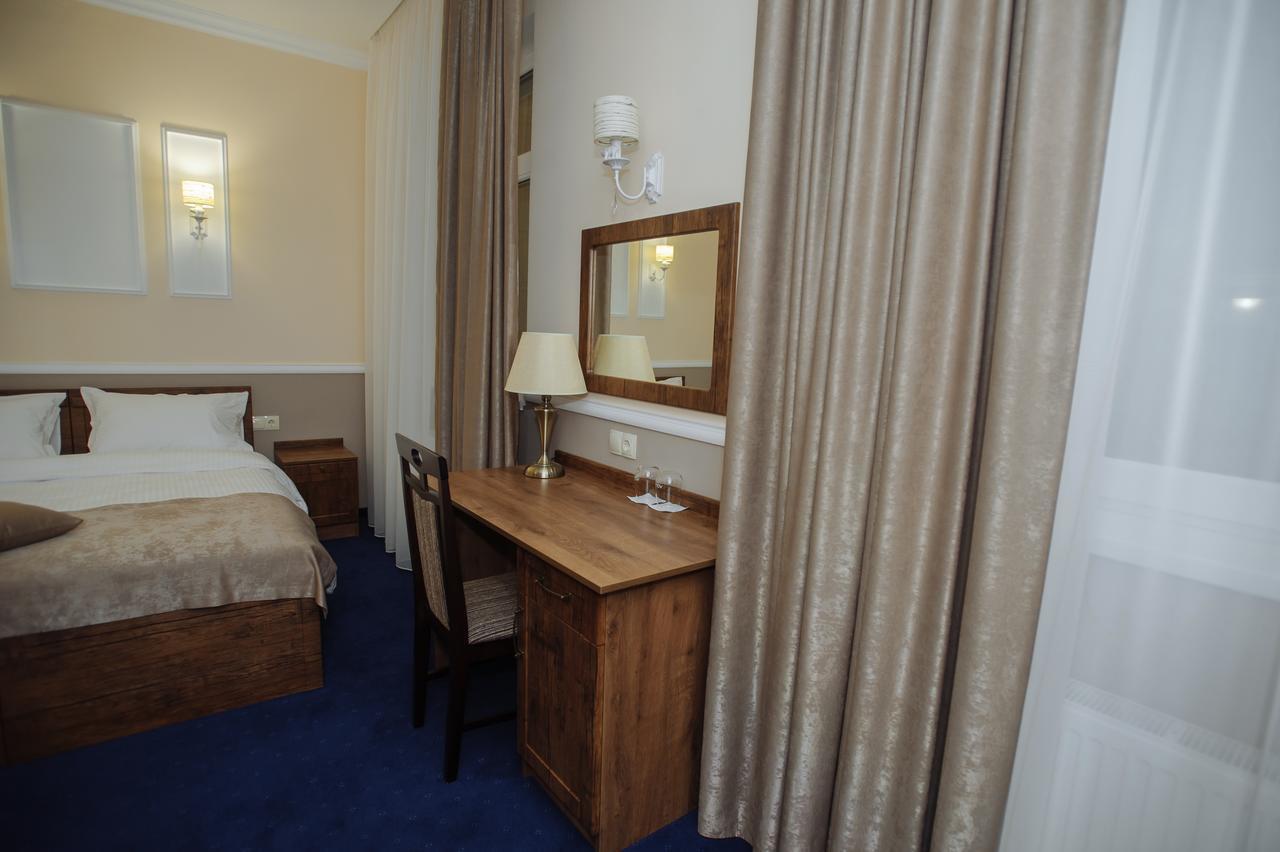 Astoria Hotel Chisinau Luaran gambar
